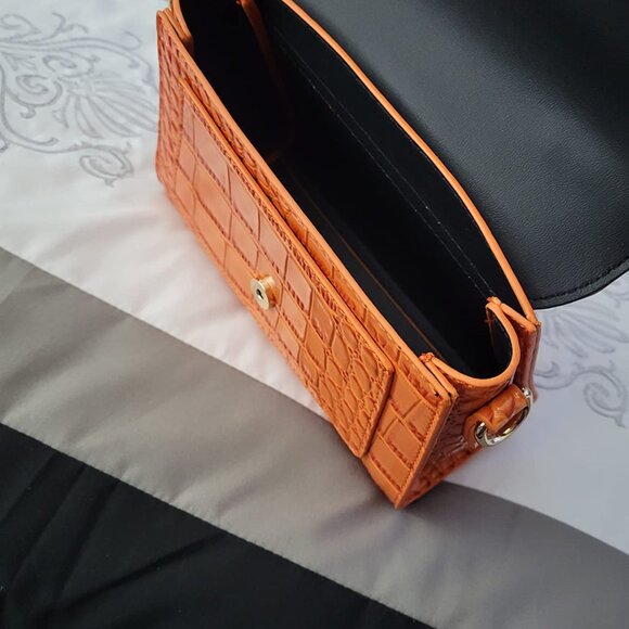 Neiman Marcus Orange Crocodile-Embossed Crossbody Shoulder Bag - Picture 5 of 6